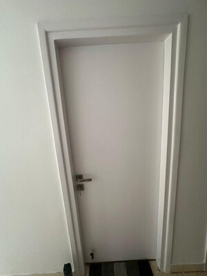 Building Lobby in 3.5 BHK Apartment at Vipul Greens, Sector 48 – for Rent