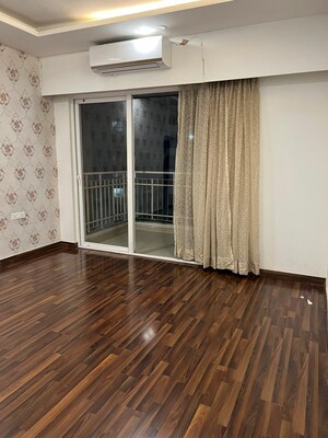 Room in 3 BHK Apartment at Emaar Palm Hills, Sector 77 – for Rent