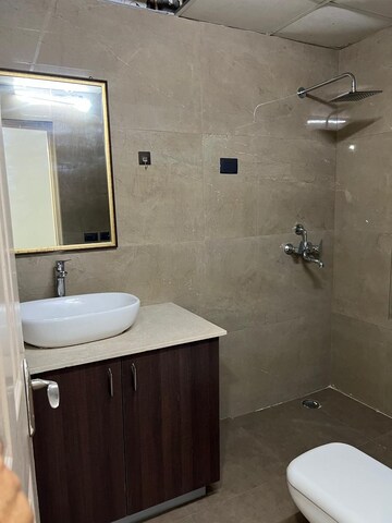 Bathroom in 3 BHK Apartment at Emaar Palm Hills, Sector 77 – for Rent