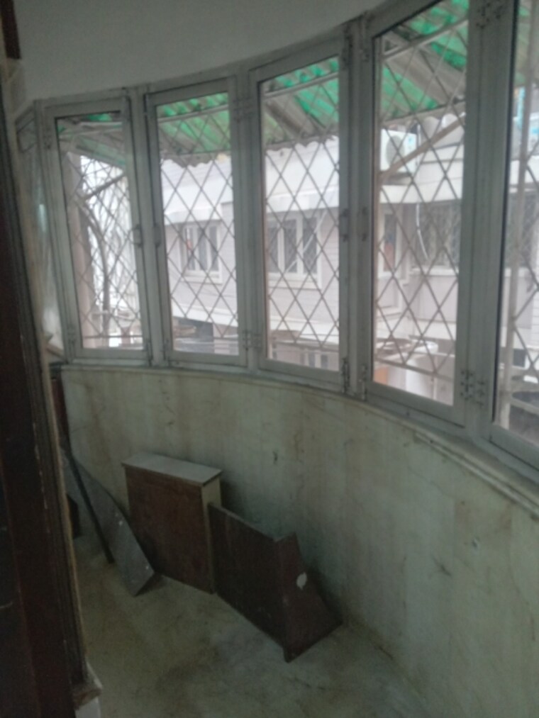 Balcony, fort-residency 6 Bedroom 3100 Sq.Ft. Apartment In Behala Kolkata 9585042
