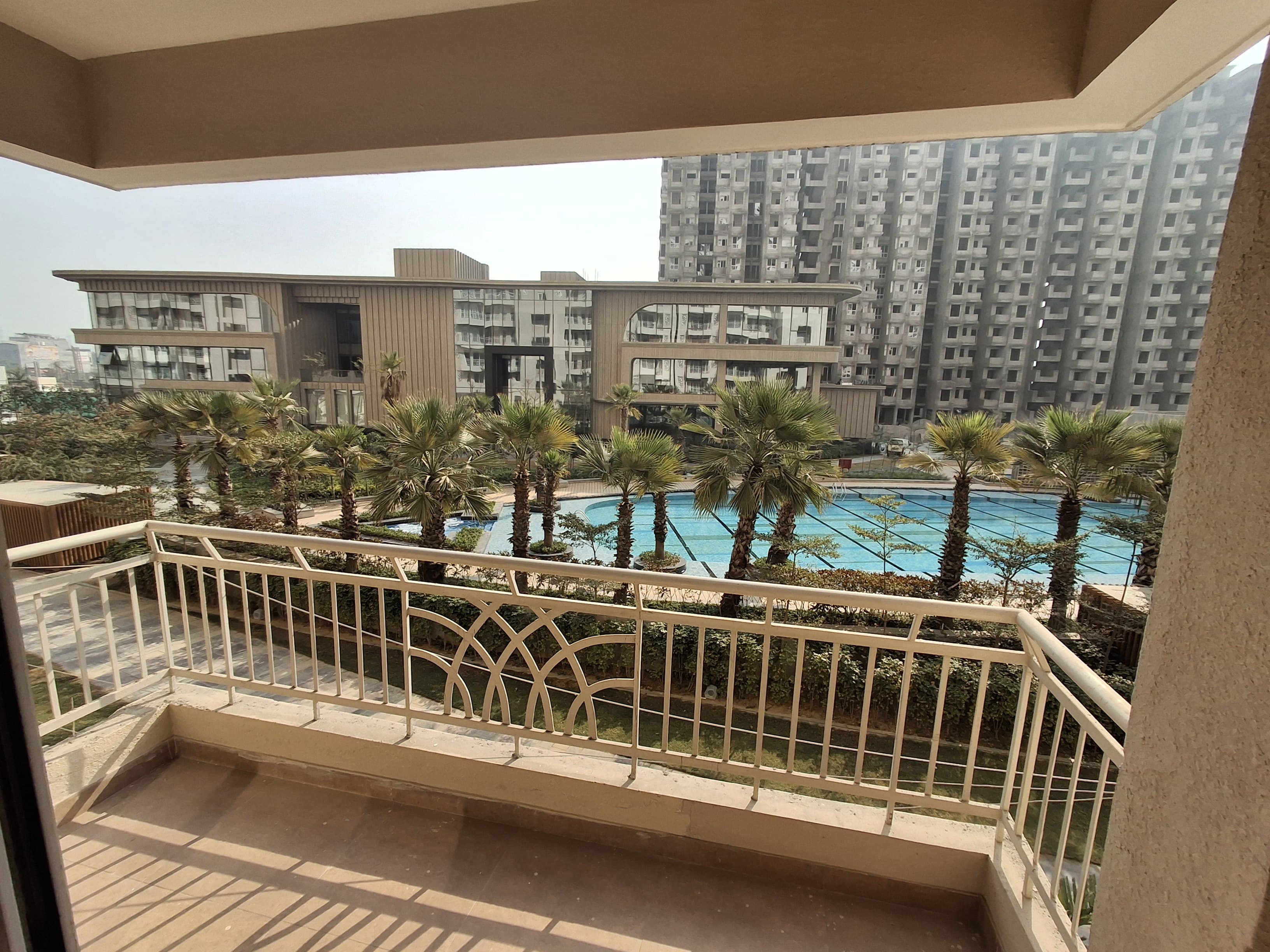 3.5 BHK Apartment For Sale in The Center Court