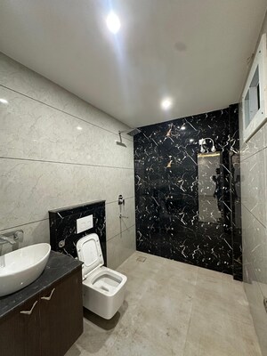 Team Area in 3 BHK Builder Floor at Avantika Colony – for Sale