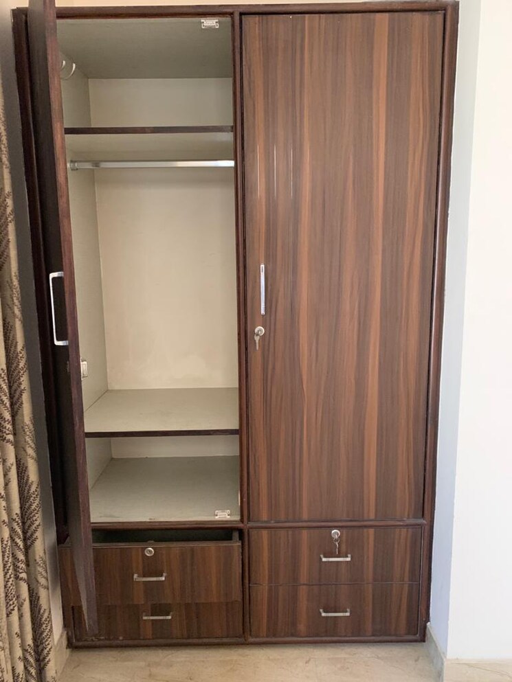 undefined, sector 23a 2 Bedroom 1500 Sq.Ft. Builder Floor In Sector 23a Gurgaon 9584735