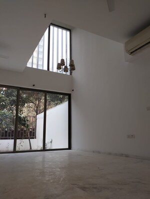 Room in 5 BHK Penthouse at Pioneer Park Presidia, Sector 62 – for Rent