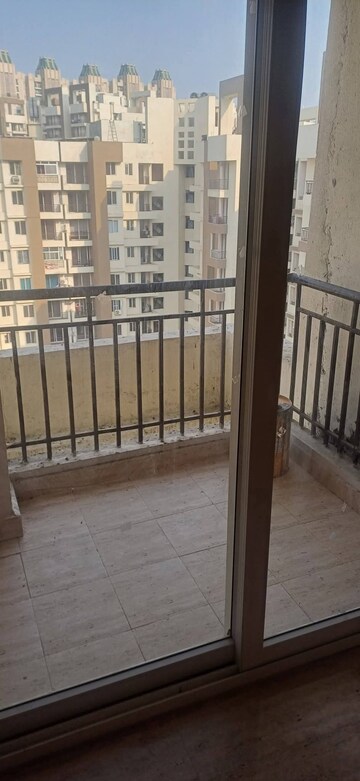 Balcony in 2 BHK Apartment at Amrapali Golf Homes, Sector 4 Greater Noida – for Rent