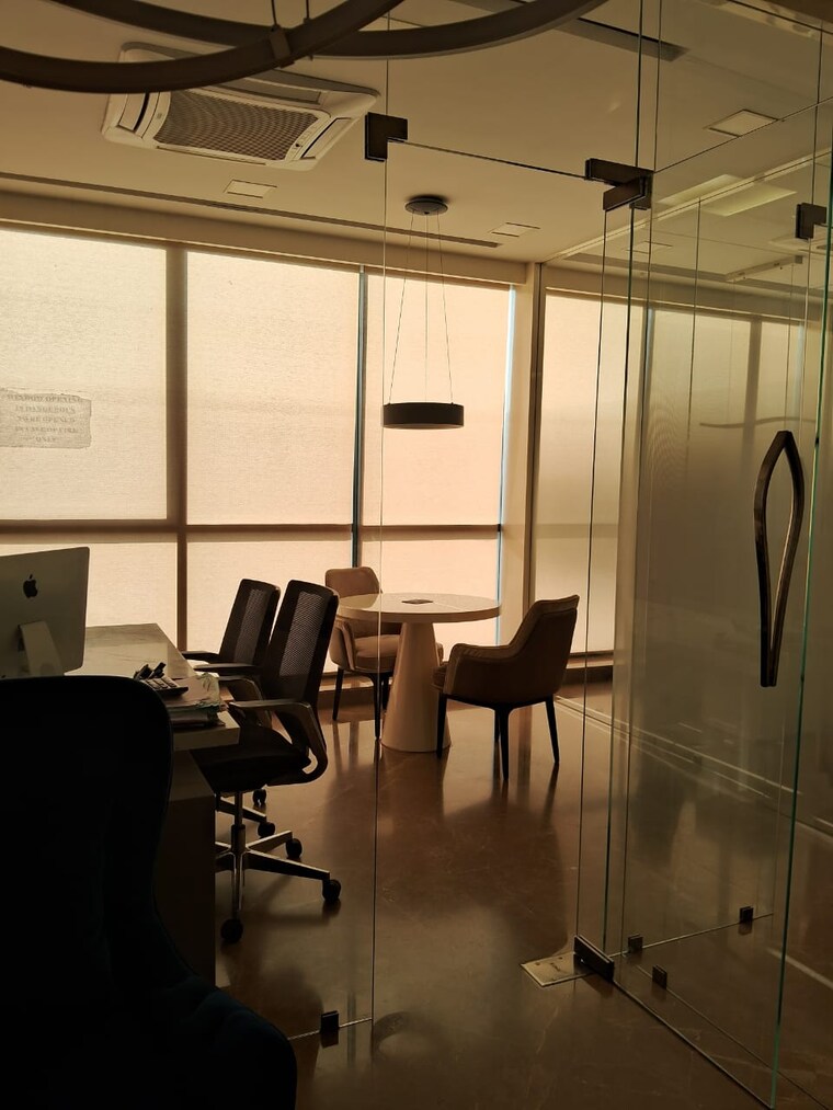 Team Area, remi-commercio Commercial Office Space 840 Sq.Ft. In Andheri West Mumbai 9584803