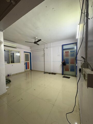 Room in 2 BHK Apartment at Rohan Enclave, Dapodi – for Rent