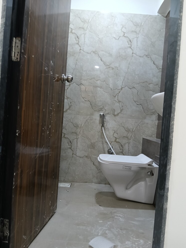 Bathroom, gagangiri-chs-andheri 1 Bedroom 550 Sq.Ft. Apartment In Andheri East Mumbai 9584883