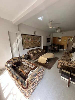 Living Room in 3 BHK Apartment at Green Gate Apartment, Bandra West – for Rent