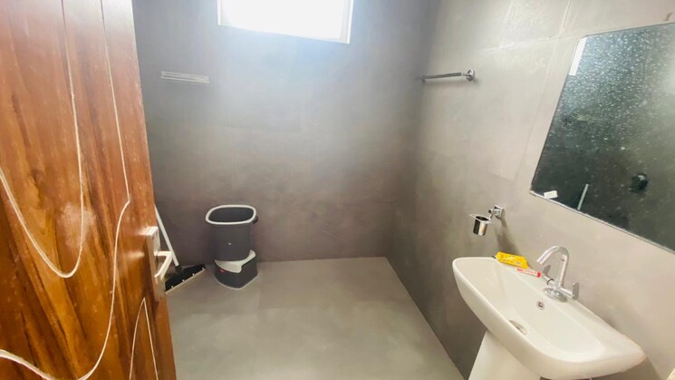 Bathroom, dlf-hyde-park 2 Bedroom 1000 Sq.Ft. Independent House In South Mullanpur Chandigarh 9585058
