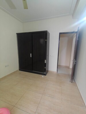 Room in 2 BHK Apartment at Lodha Crown Quality Homes, Majiwada – for Rent