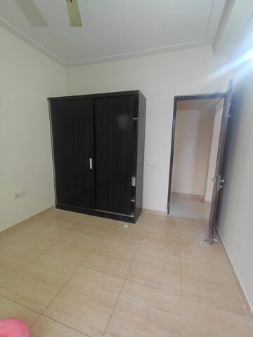 Room in 2 BHK Apartment at Lodha Crown Quality Homes, Majiwada – for Rent