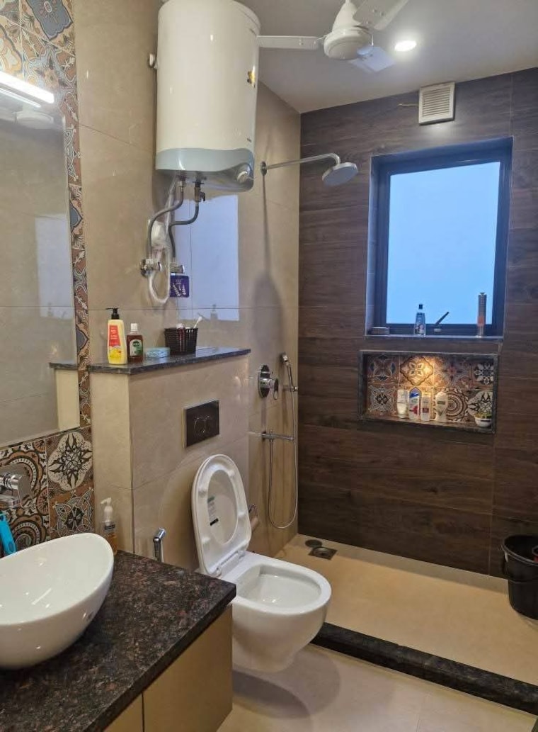 Bathroom, saket 2 Bedroom 1000 Sq.Ft. Builder Floor In Saket Delhi 9585099