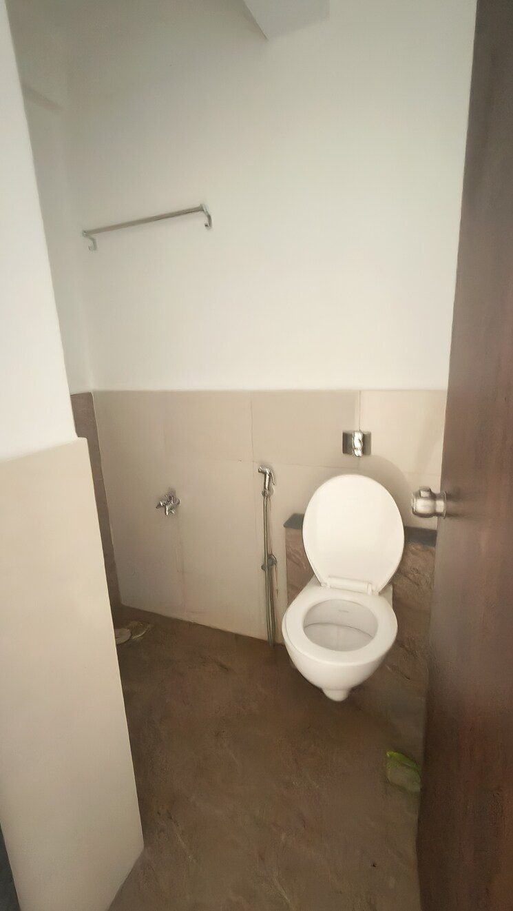 Bathroom, pimple saudagar 2 Bedroom 750 Sq.Ft. Apartment In Pimple Saudagar Pune 9585206