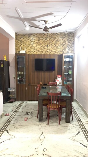 Living Room in 2.5 BHK Builder Floor at Ansal Plaza Sector-23, Sector 23 – for Rent
