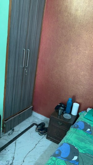 Furnished Amenities in 2.5 BHK Builder Floor at Ansal Plaza Sector-23, Sector 23 – for Rent