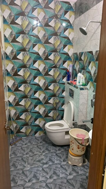 Bathroom in 2.5 BHK Builder Floor at Ansal Plaza Sector-23, Sector 23 – for Rent