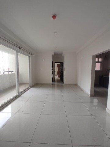 Building Lobby in 2 BHK Apartment at Prestige Finsbury Park Hyde, Bagaluru – for Rent
