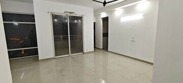 Room in 3 BHK Apartment at ILD Greens, Sector 37c – for Sale