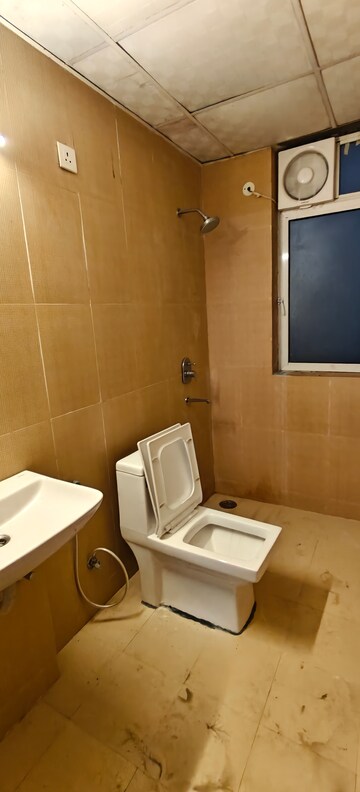 Bathroom in 3 BHK Apartment at ILD Greens, Sector 37c – for Sale