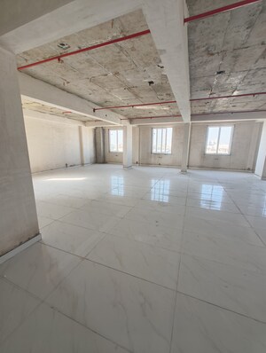 Room in  Office Space at Mansarovar Extension – for Rent