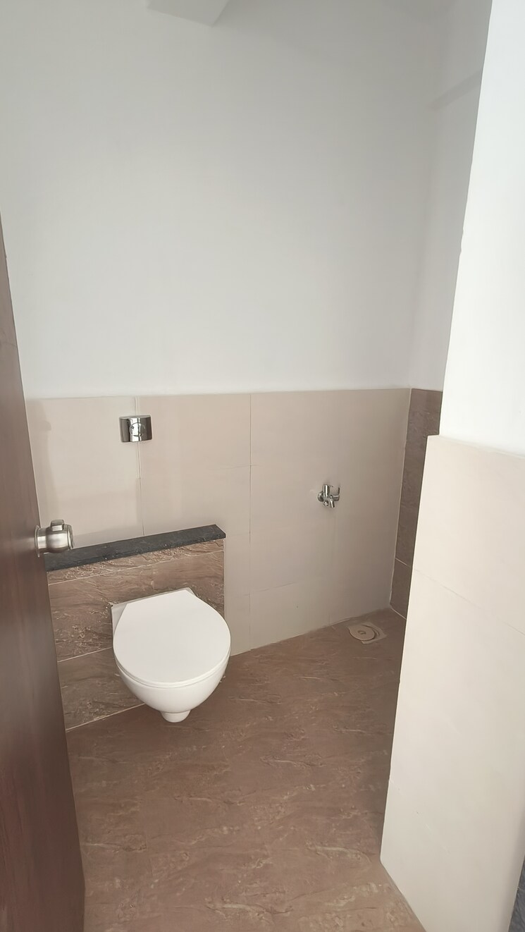 Bathroom, pimple saudagar 2 Bedroom 750 Sq.Ft. Apartment In Pimple Saudagar Pune 9585583