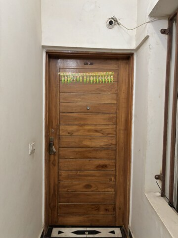 Furnished Amenities in 3 BHK Builder Floor at Sector 45 – for Rent