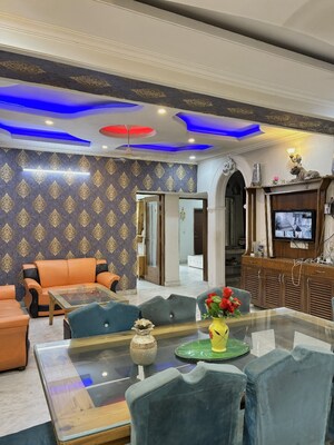 Living Room in 3 BHK Builder Floor at Sector 45 – for Rent