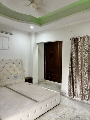 Living Room in 3 BHK Builder Floor at Sector 45 – for Rent