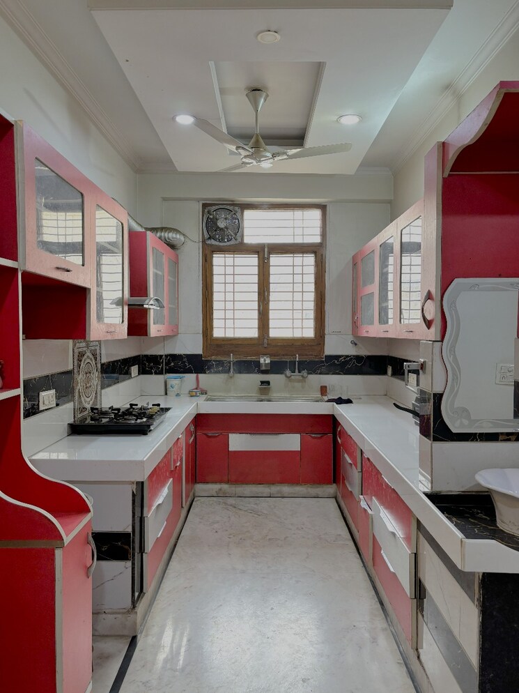 Kitchen, sector 45 3 Bedroom 2500 Sq.Ft. Builder Floor In Sector 45 Gurgaon 9585594