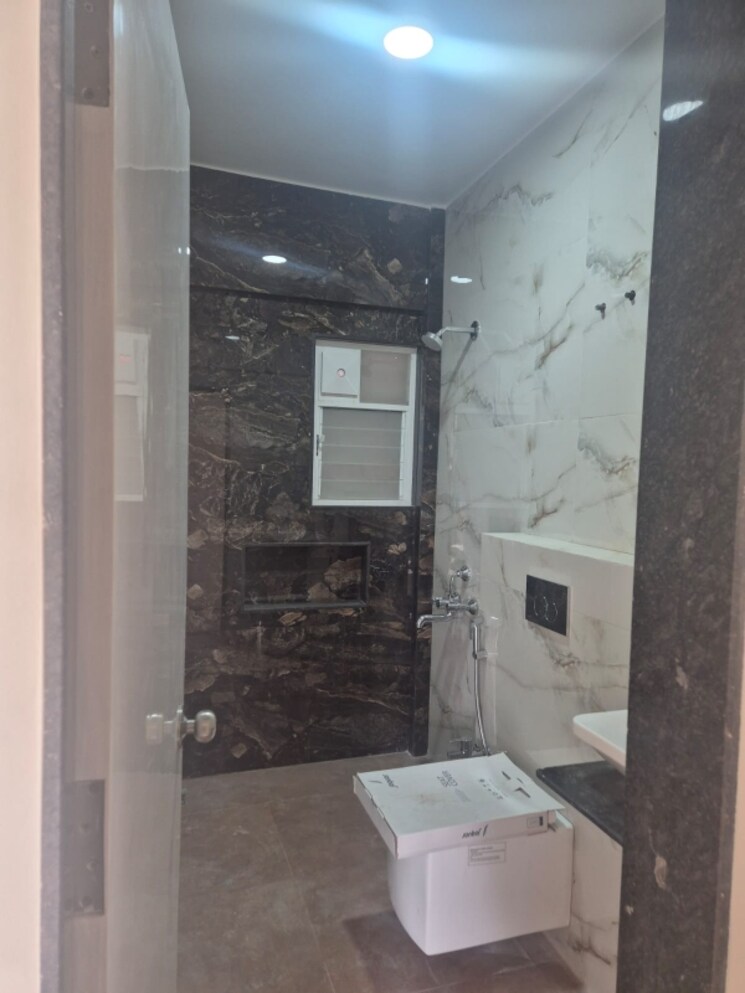 Bathroom, sinhagad road 2 Bedroom 1580 Sq.Ft. Apartment In Sinhagad Road Pune 9585766