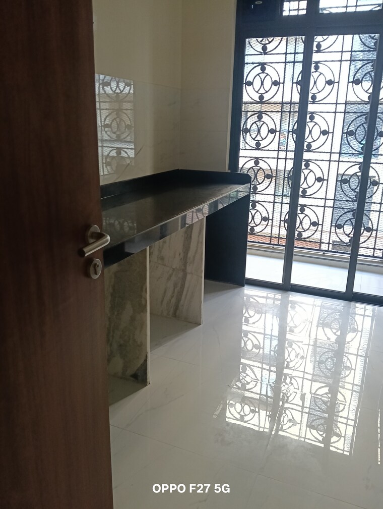 undefined, lodha-sterling 2 Bedroom 1100 Sq.Ft. Apartment In Kolshet Road Thane 9585765