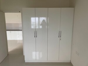 Room in 2 BHK Apartment at Sobha Dream Gardens, Thanisandra Main Road – for Rent