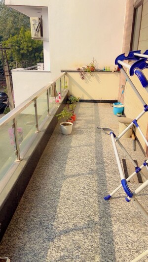 Balcony in 2 BHK Builder Floor at Sector 46 – for Rent