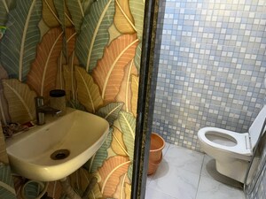 Bathroom in 1 BHK Apartment at Shah Complex 2, Sanpada – for Sale
