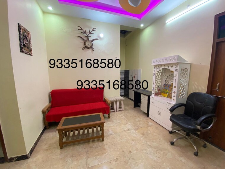 Room, gomti nagar Pg For Boys & Girls In Gomti Nagar 9585747