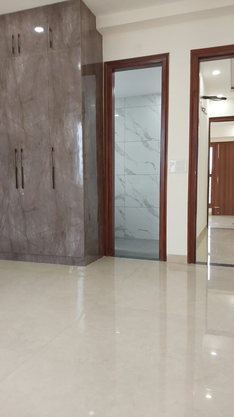 undefined, ansal-plaza-sector-23 3 Bedroom 2400 Sq.Ft. Builder Floor In Sector 23 Gurgaon 9585796