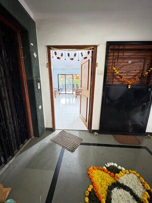 Bedroom in 2 BHK Apartment at Koregaon Park Annexe – for Rent