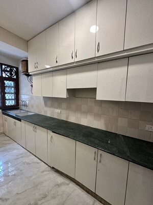 Kitchen in 4 BHK Independent House at DLF Silver Oaks, Sector 26 – for Rent