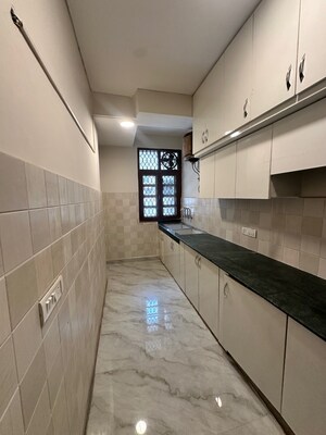 Kitchen in 4 BHK Independent House at DLF Silver Oaks, Sector 26 – for Rent