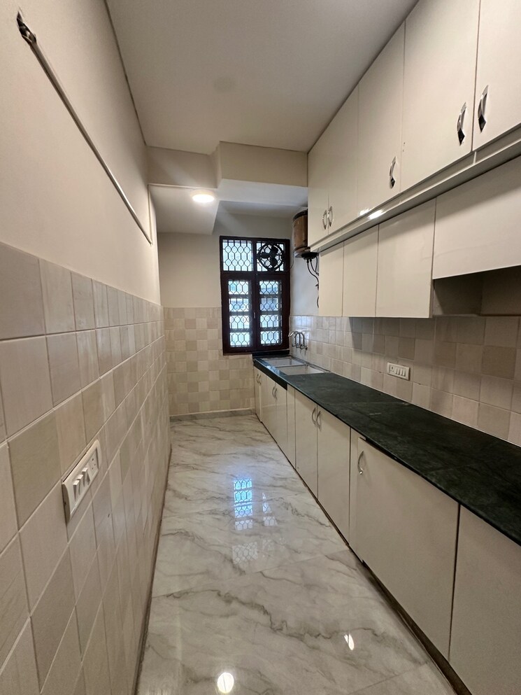 Kitchen, dlf-silver-oaks 4 Bedroom 200 Sq.Yd. Independent House In Sector 26 Gurgaon 9585667