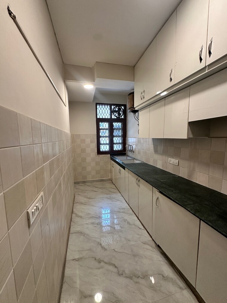 Kitchen, dlf-silver-oaks 4 Bedroom 200 Sq.Yd. Independent House In Sector 26 Gurgaon 9585667