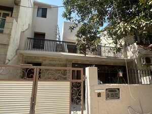 4 BHK Independent House For Rent in DLF Silver Oaks, Sector 26