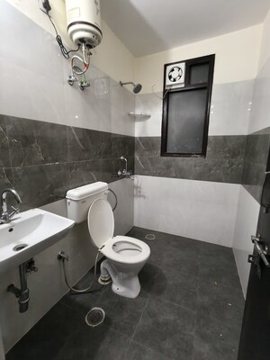 Master Bedroom in 1 BHK Apartment at Ansal Plaza Sector-23, Sector 23 – for Rent