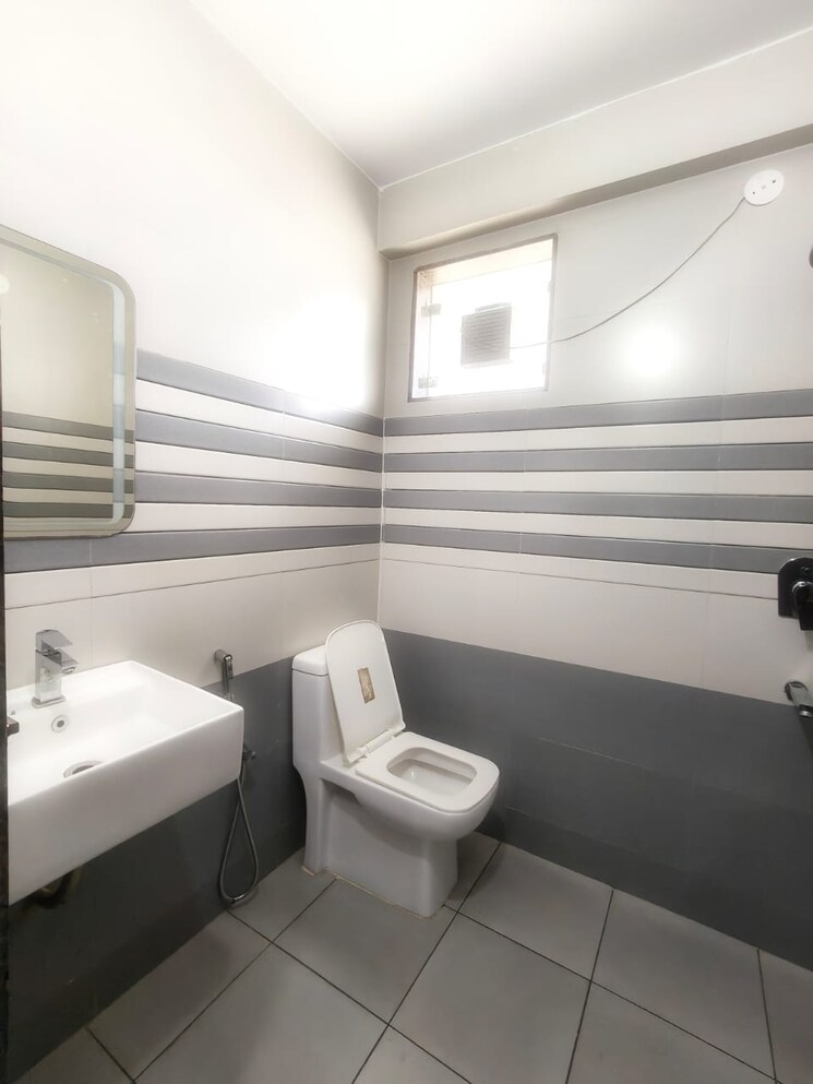 Attached Bathroom, ansal-plaza-sector-23 1 RK 650 Sq.Ft. Builder Floor In Sector 23 Gurgaon 9585943