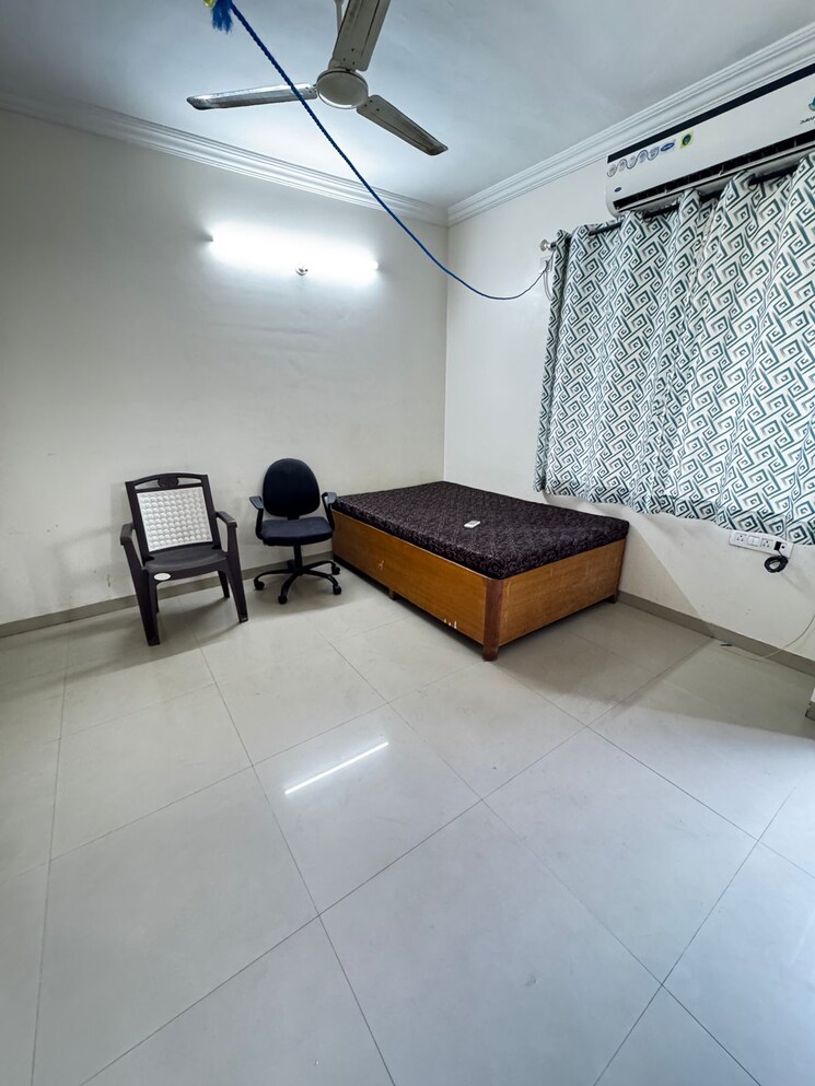 Bedroom, koregaon park annexe 1 Bedroom 510 Sq.Ft. Apartment In Koregaon Park Annexe Pune 9585973
