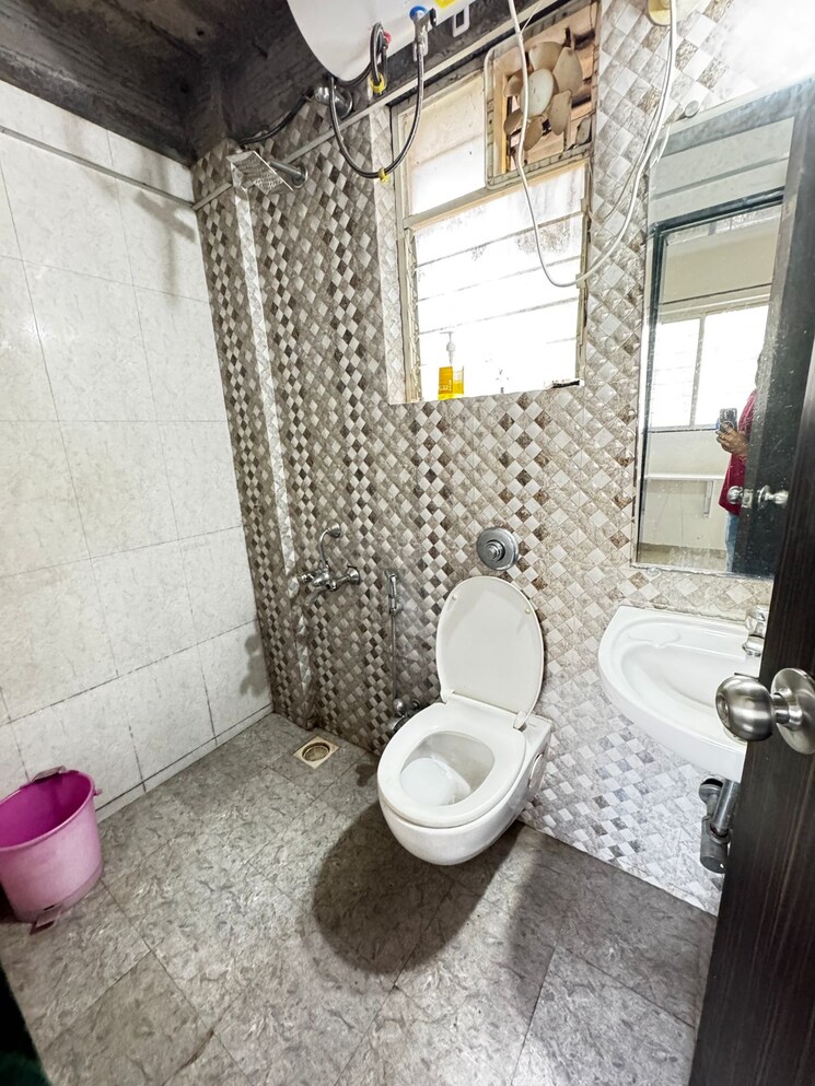 Bathroom, koregaon park annexe 1 Bedroom 510 Sq.Ft. Apartment In Koregaon Park Annexe Pune 9585973