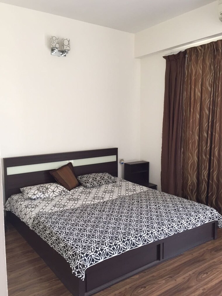 Bedroom, emaar-mgf-the-palm-drive-villas 3 Bedroom 1950 Sq.Ft. Apartment In Sector 66 Gurgaon 9586015