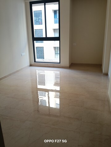 2 BHK Apartment For Sale in Lodha Sterling, Kolshet Road