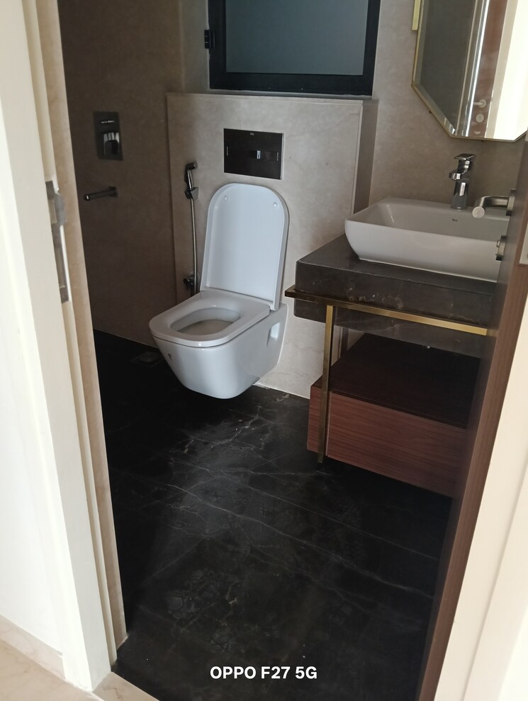 Bathroom, lodha-sterling 2 Bedroom 1100 Sq.Ft. Apartment In Kolshet Road Thane 9586201